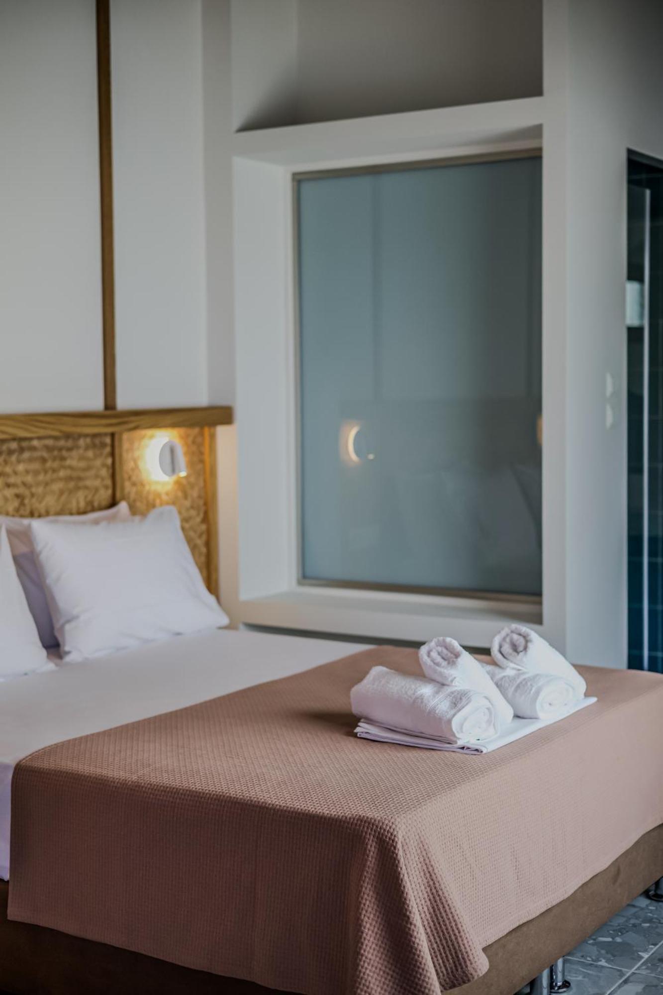 Take Me Here With A Sea View By Salt Apartments Volos Esterno foto